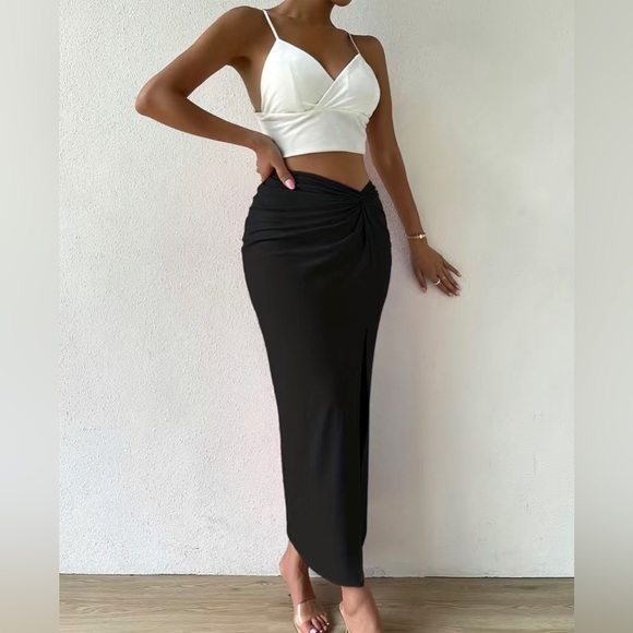 Women’s Twist High Split Skirt - Picture 2 of 4